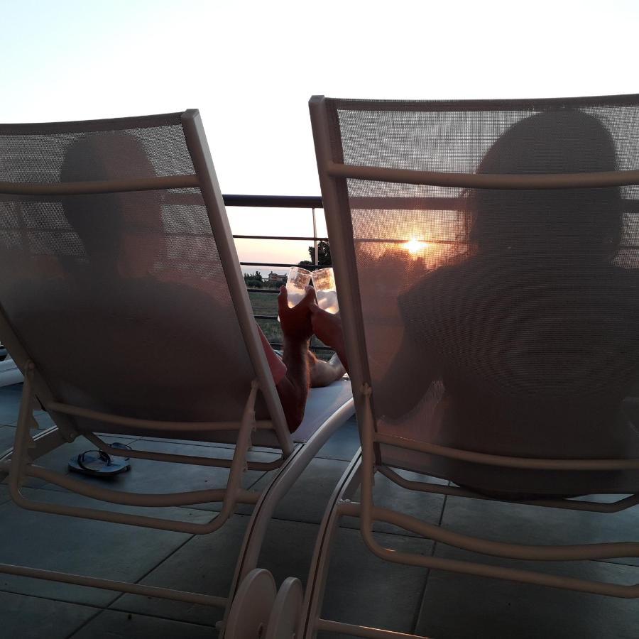 Appartamento Garden'S Sunset Αvra Nea Michaniona Esterno foto
